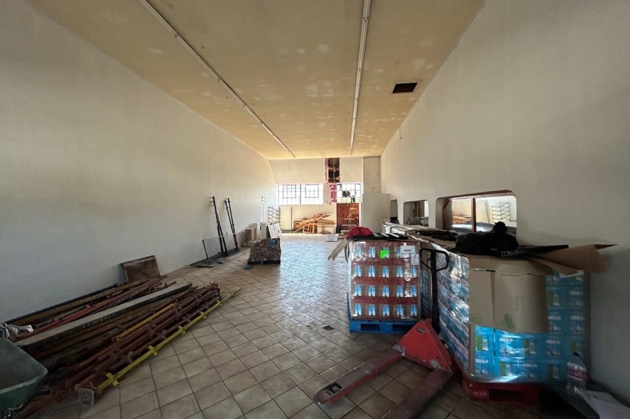 To Let commercial Property for Rent in Sherwood Eastern Cape